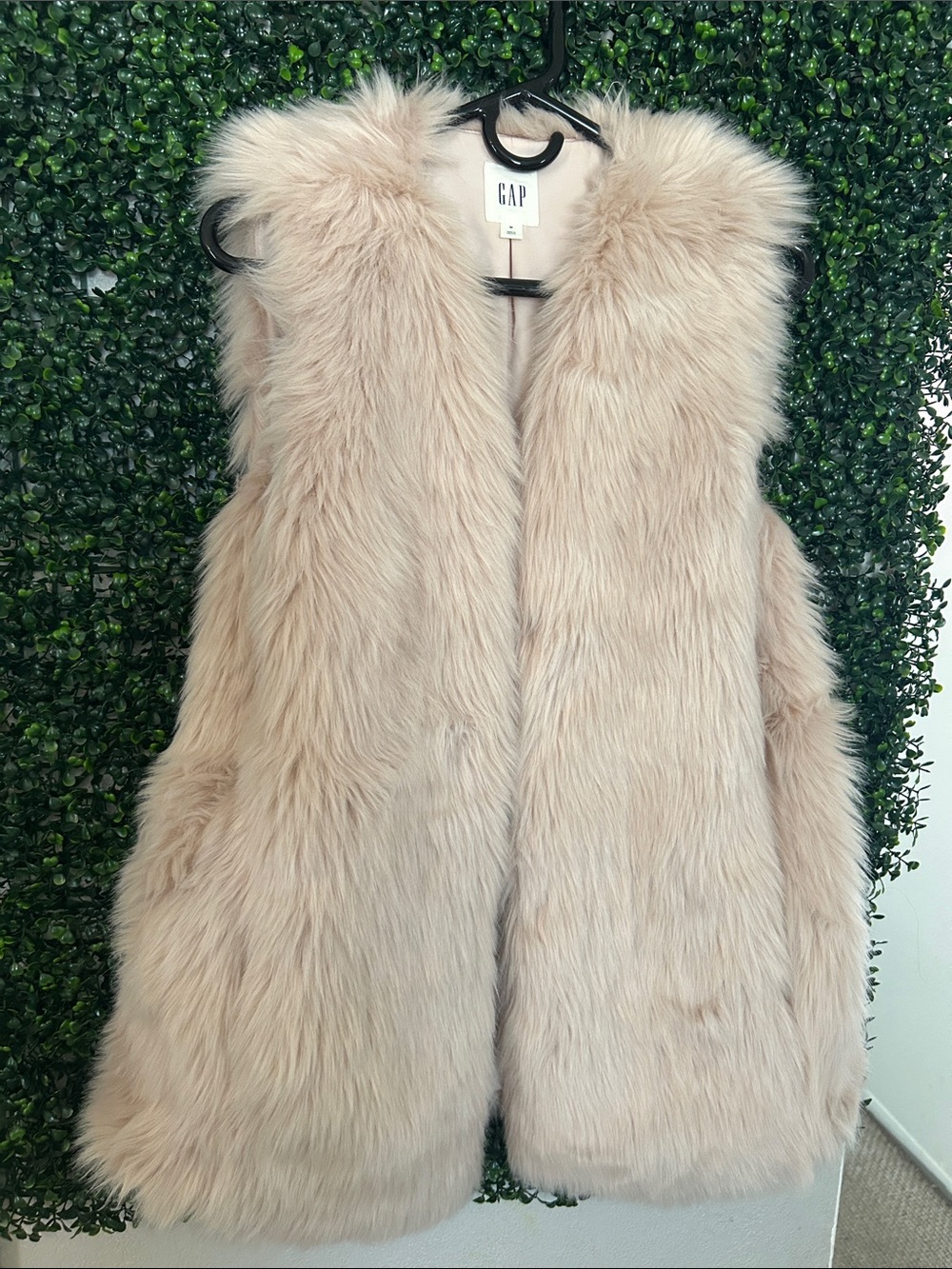 GAP Women's Light Blush Faux Fur Vest